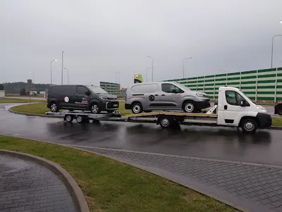 Pomoc drogowa , transport , laweta FH Piotr Menżyk